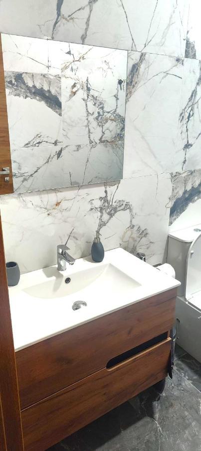Beautiful Appartment In Martorell Bagian luar foto